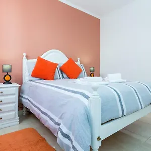 Arenga Apartment